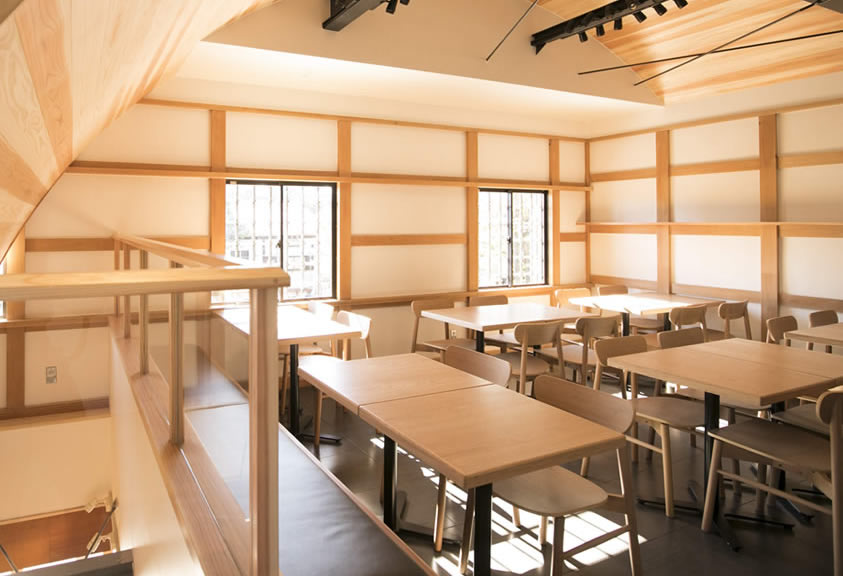 レストラン内観